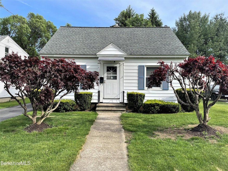 24 Delaware Ave, Pittsfield, MA 01201 - photo 1