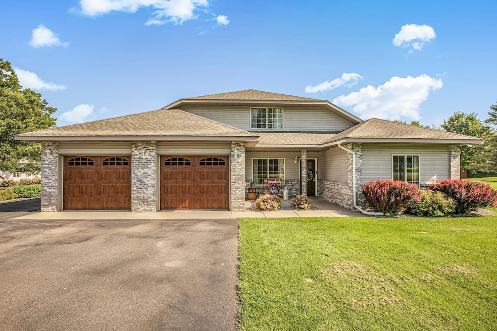 2315 13th St NE, Sauk Rapids, MN 56379 - photo 1