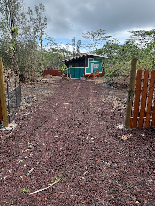 EXQUISITE  CABIN NESTLED IN THE RAIN FOREST OF LOWER PUNA, HAWAII BIG ISLAND.