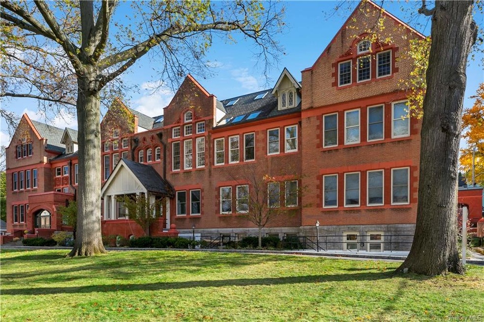 18 N Broadway unit 102, Tarrytown, NY 10591 - photo 1