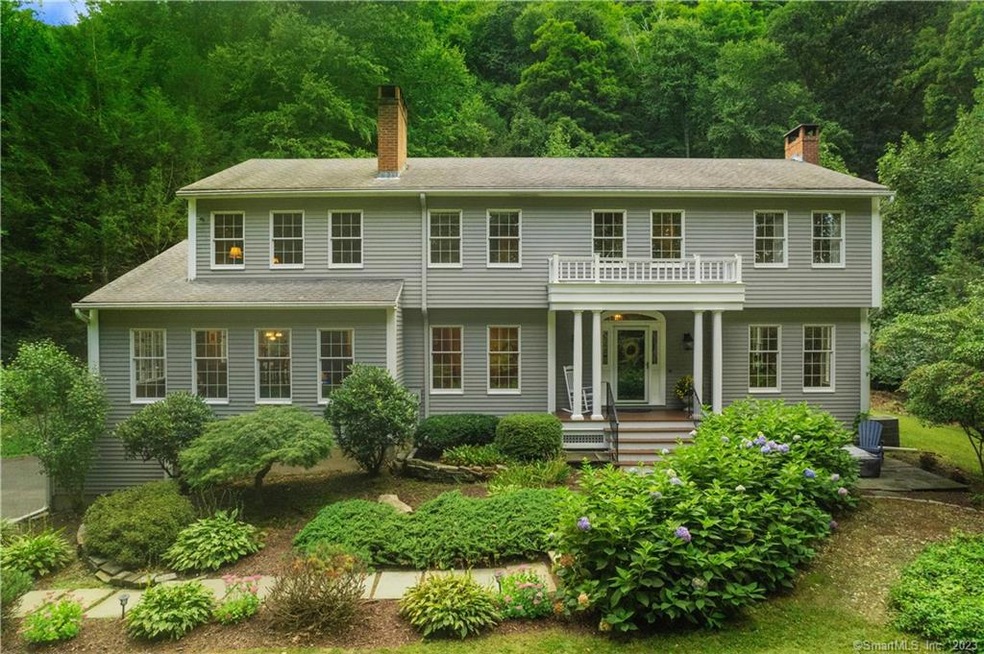 Gorgeous curb appeal on this Georgian inspired cen