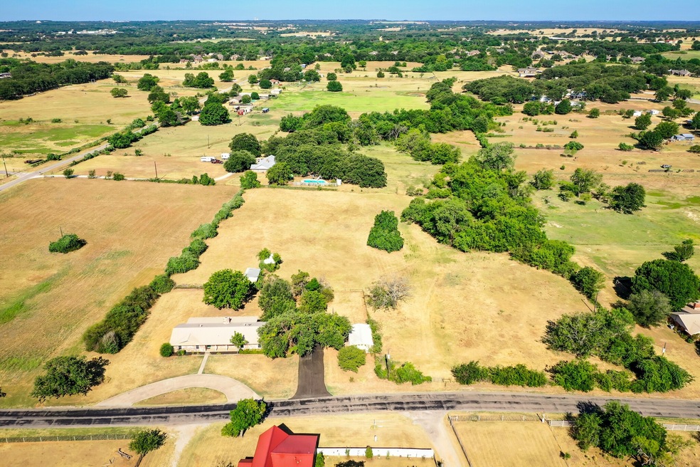 503 Allison Rd, Springtown, TX 76082 - photo 1