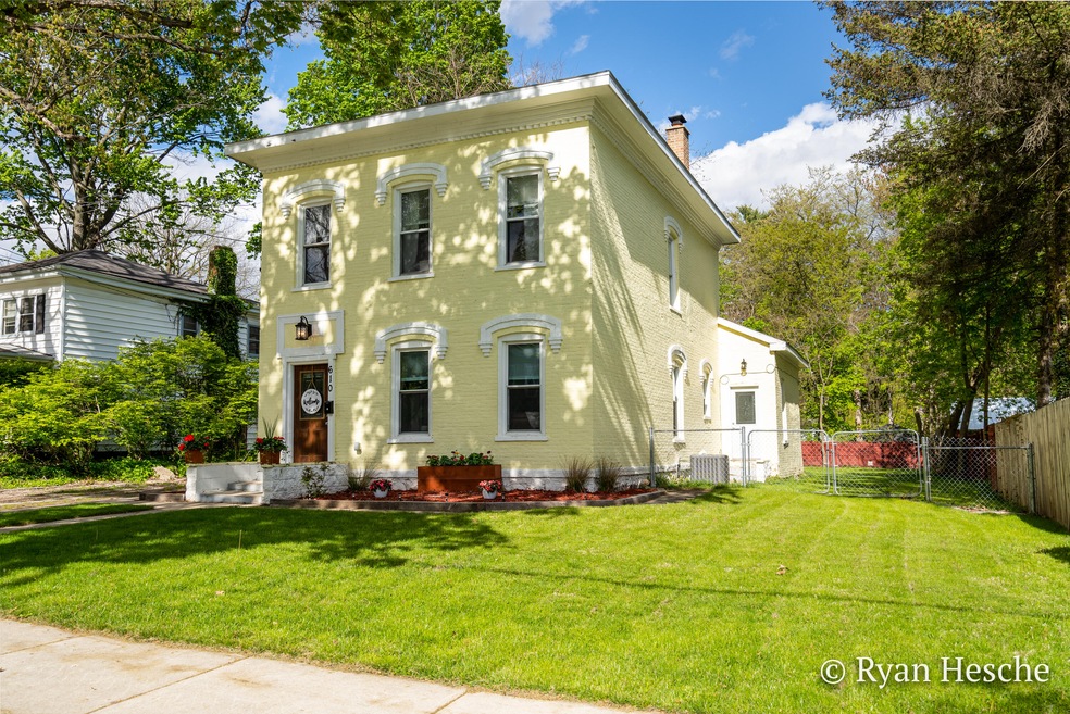 610 Union St-3