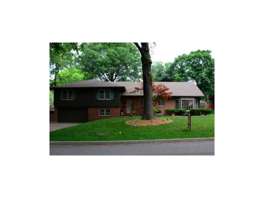 Located on cul-de-sac street