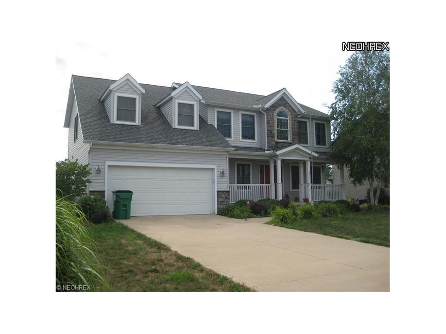 2500+ sq ft 2 story with master bedroom in the dou