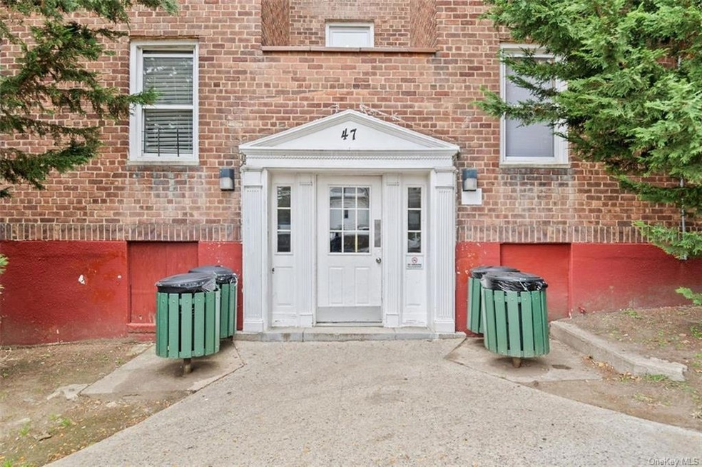 47 Point St unit 1A, Yonkers, NY 10701 - photo 1
