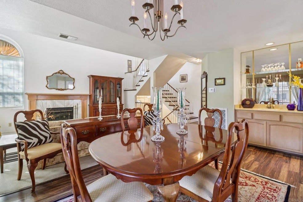 For Sale $949,000 • Co-Listing Agent