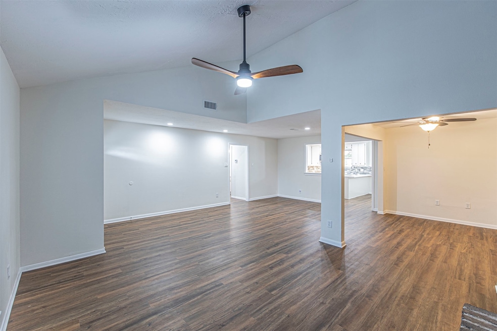 3511 Mayfield Oaks Ln, Houston, TX 77088 - photo 1