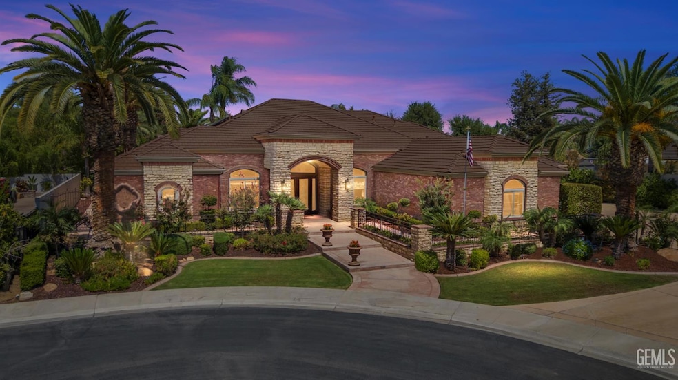 7918 Date Palm Ct, Bakersfield, CA 93308 - photo 1