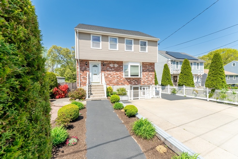 59 New Haven St, West Roxbury, MA 02132 - photo 1
