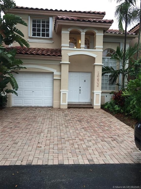 10906 NW 69th Terrace, Doral, FL 33178 - photo 1