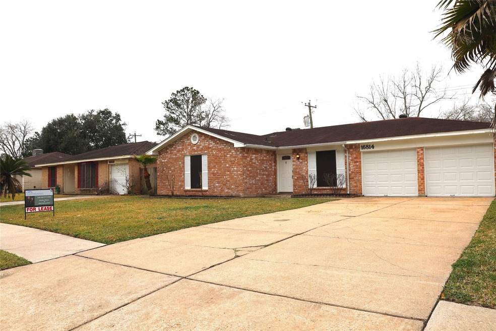 16814 David Glen Dr, Friendswood, TX 77546 - photo 1