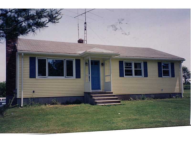 340 Market St, Swansea, MA 02777 - photo 1