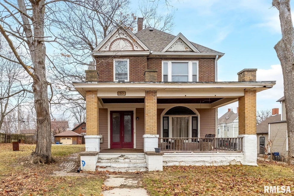 532 W 8th St, Davenport, IA 52803 - photo 1