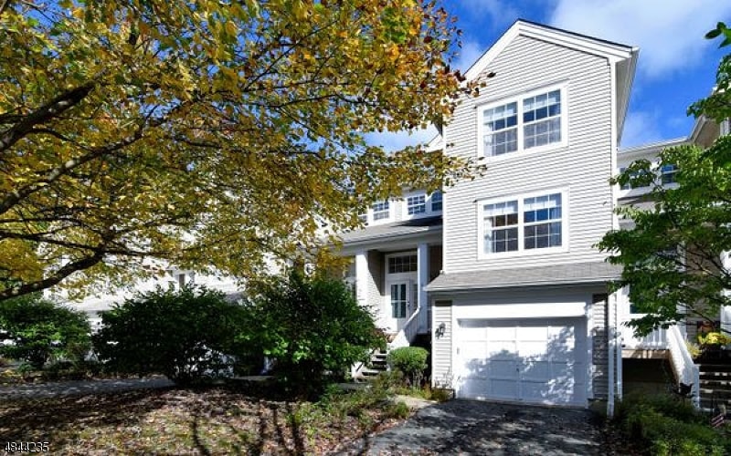 8 Sycamore Ln unit 143, Randolph, NJ 07869 - photo 1