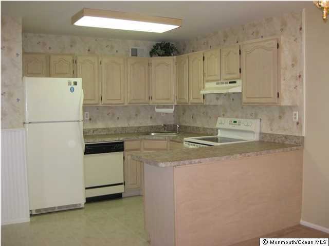 45 Piazza Correale, Freehold, NJ 07728 - photo 1