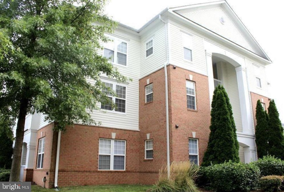 22611 Blue Elder Terrace unit 201, Ashburn, VA 20148 - photo 1