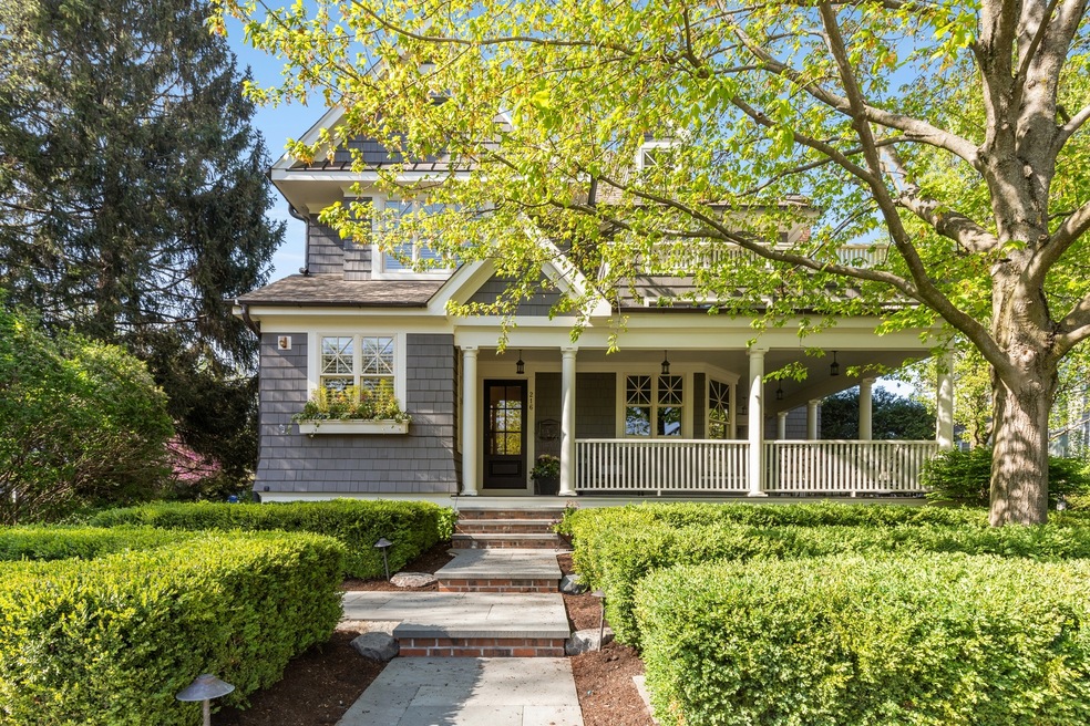 Location, location, location in the Heritage Distr