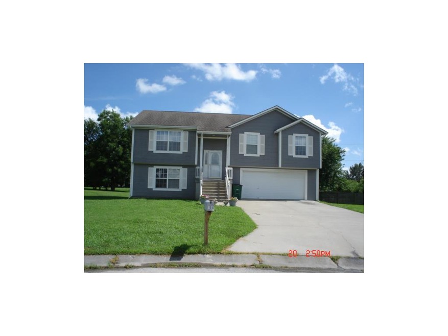 Front of home on cul-de-sac