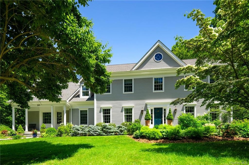 801 Locke Ln, Yorktown Heights, NY 10598 - photo 1