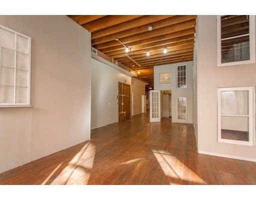 90 South St unit 2, Boston, MA 02111 - photo 1