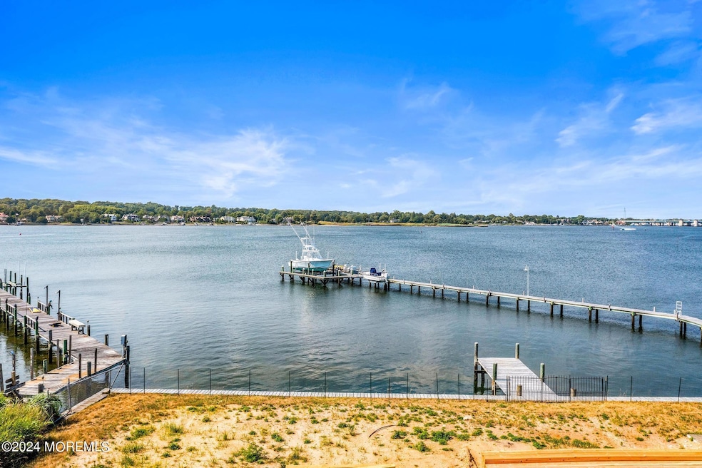 Deep Water and Incredible Views!