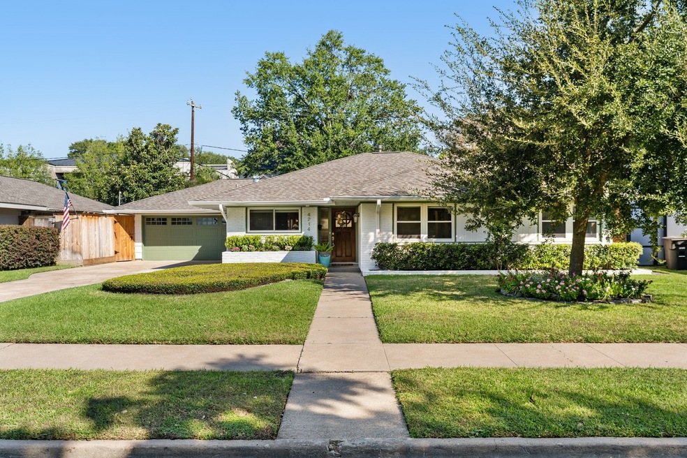 4214 Whitman St, Houston, TX 77027 - photo 1