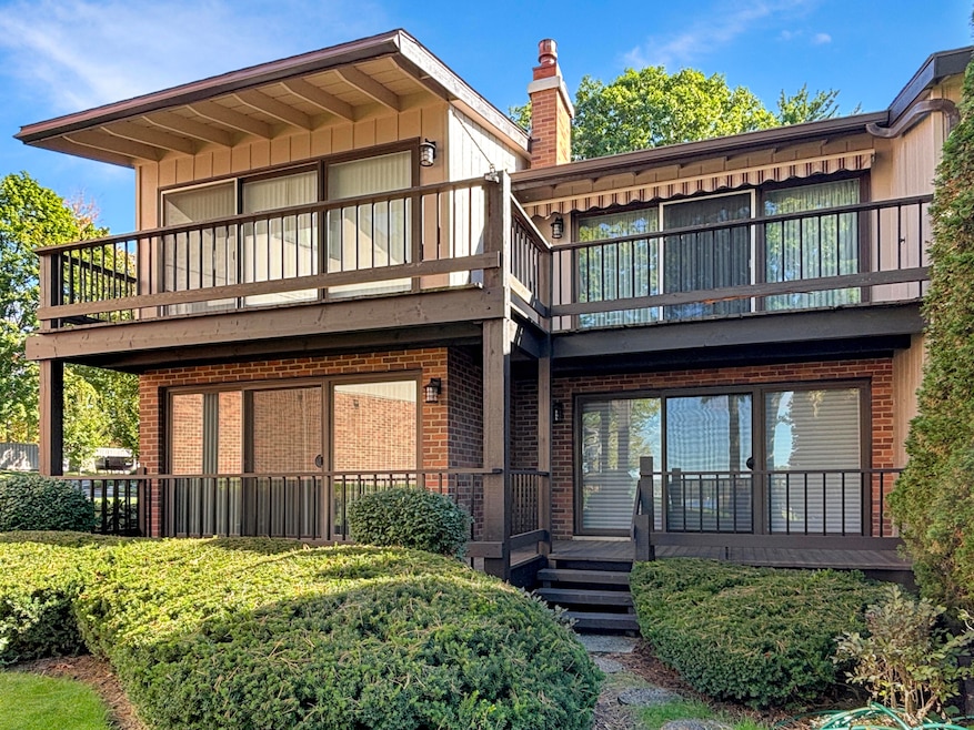 1070 S Lake Shore Dr unit 8-1-A, Lake Geneva, WI 53147 - photo 1