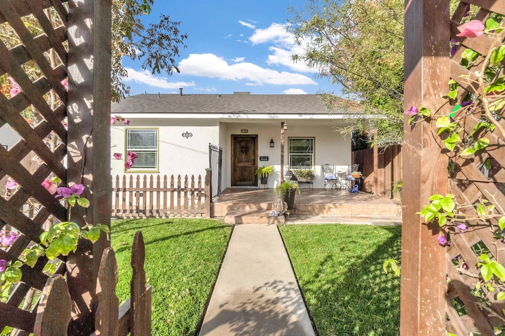 408 W Malone St, Hanford, CA 93230 - photo 1