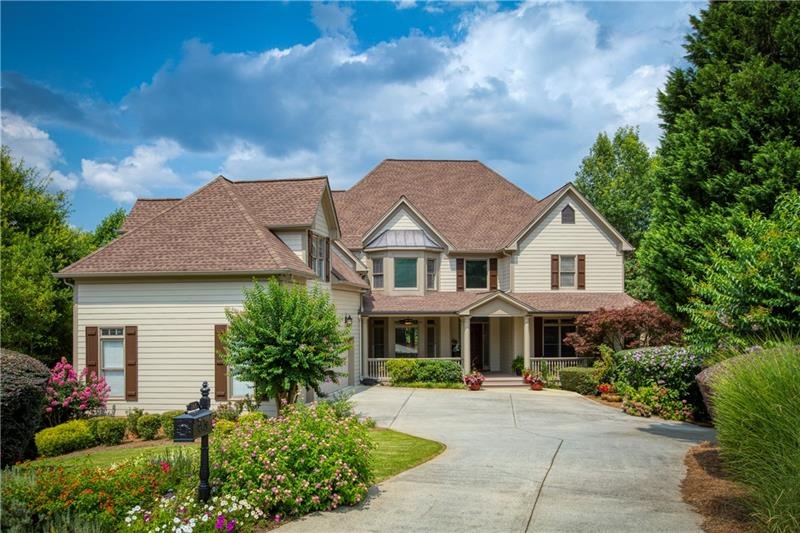 Welcome to 165 Windlake Cove!