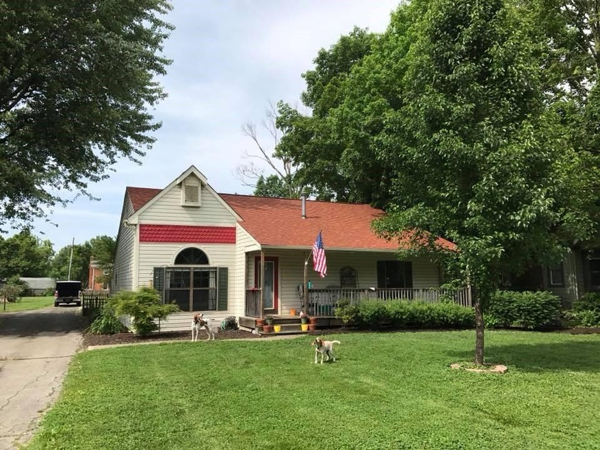 1052 E King St, Franklin, IN 46131 - photo 1