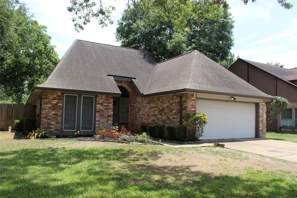 11111 Gatesden Dr, Tomball, TX 77377 - photo 1