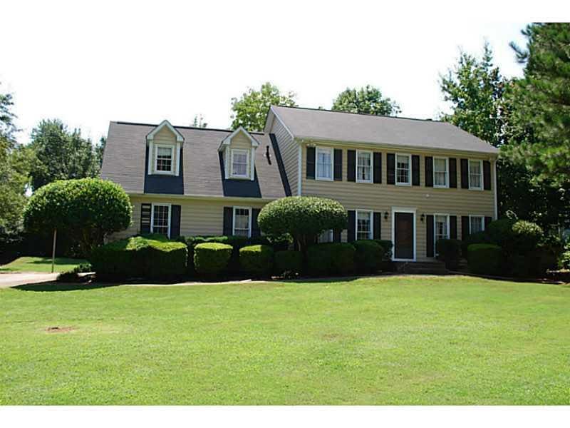 1775 Spindle Top Ct SW, Lilburn, GA 30047 - photo 1