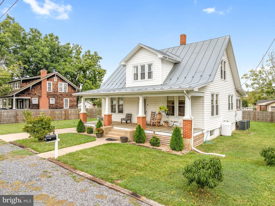 453 Zea St, Strasburg, VA 22657 - photo 1