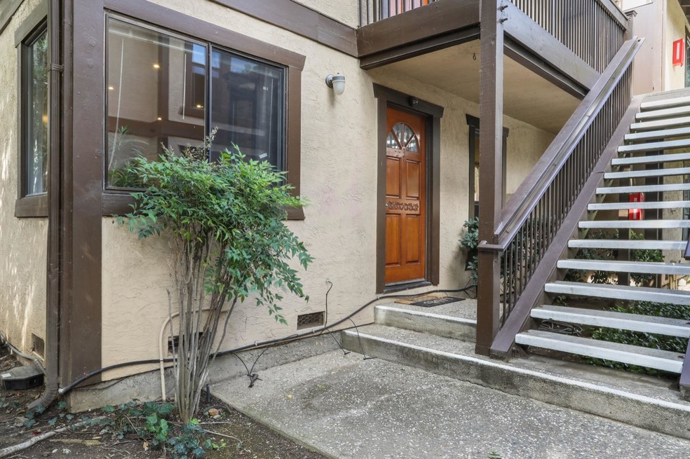 4805 Clayton Rd unit 3, Concord, CA 94521 - photo 1