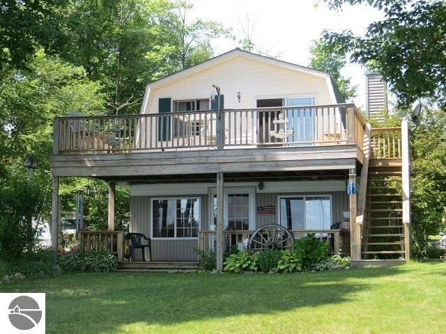 642 N Lakeview Dr, Hale, MI 48739 - photo 1