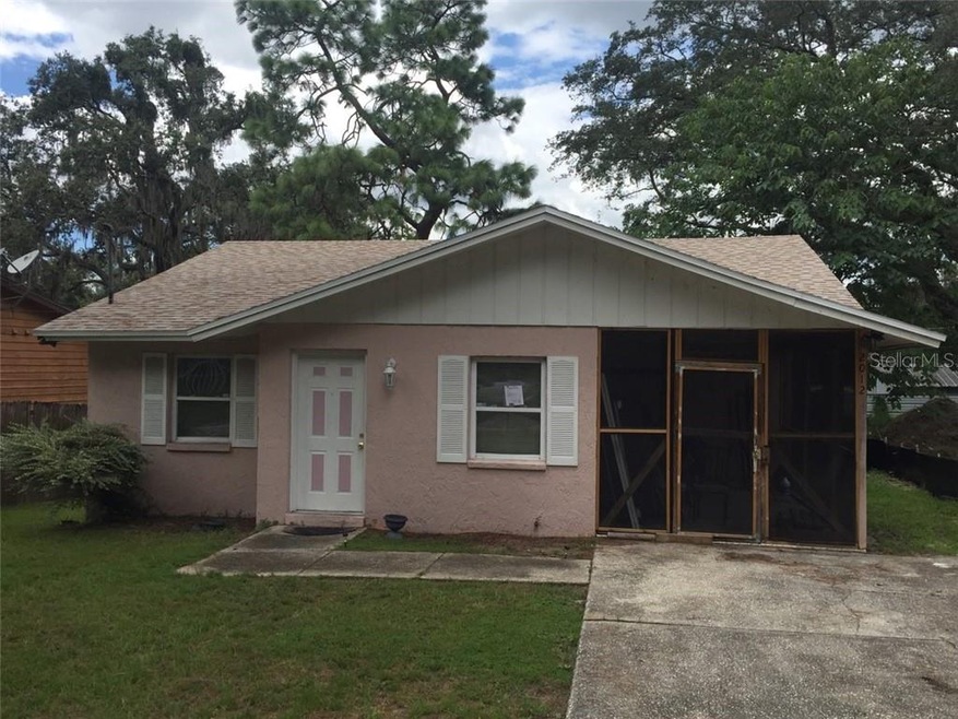 Front View with BRAND NEW ROOF