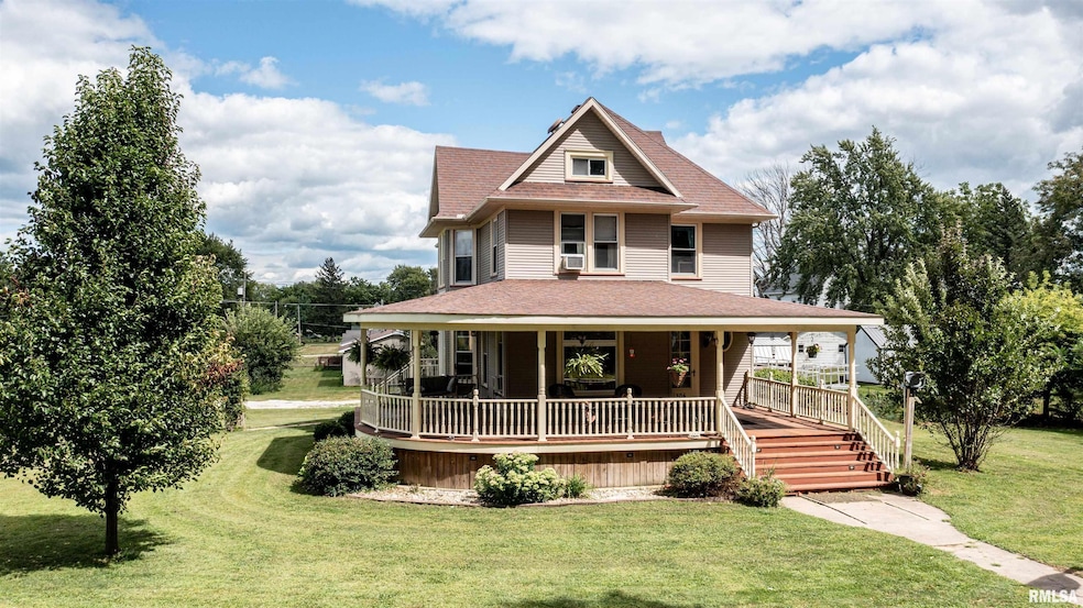 304 Locust St, Mineral, IL 61344 - photo 1