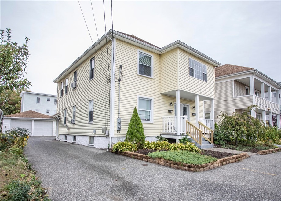 56 Baxter St, Pawtucket, RI 02861 - photo 1