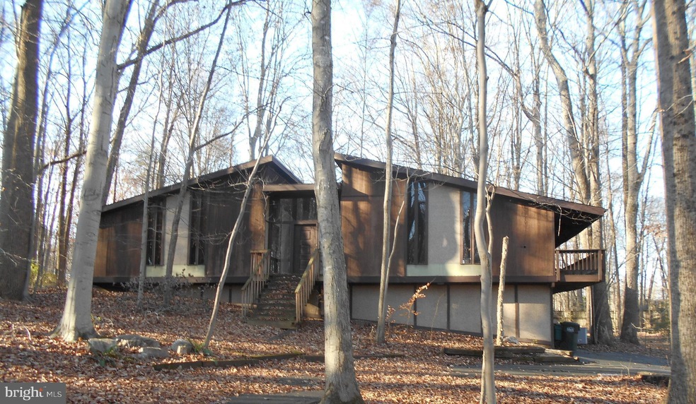 7310 Craftown Rd, Fairfax Station, VA 22039 - photo 1