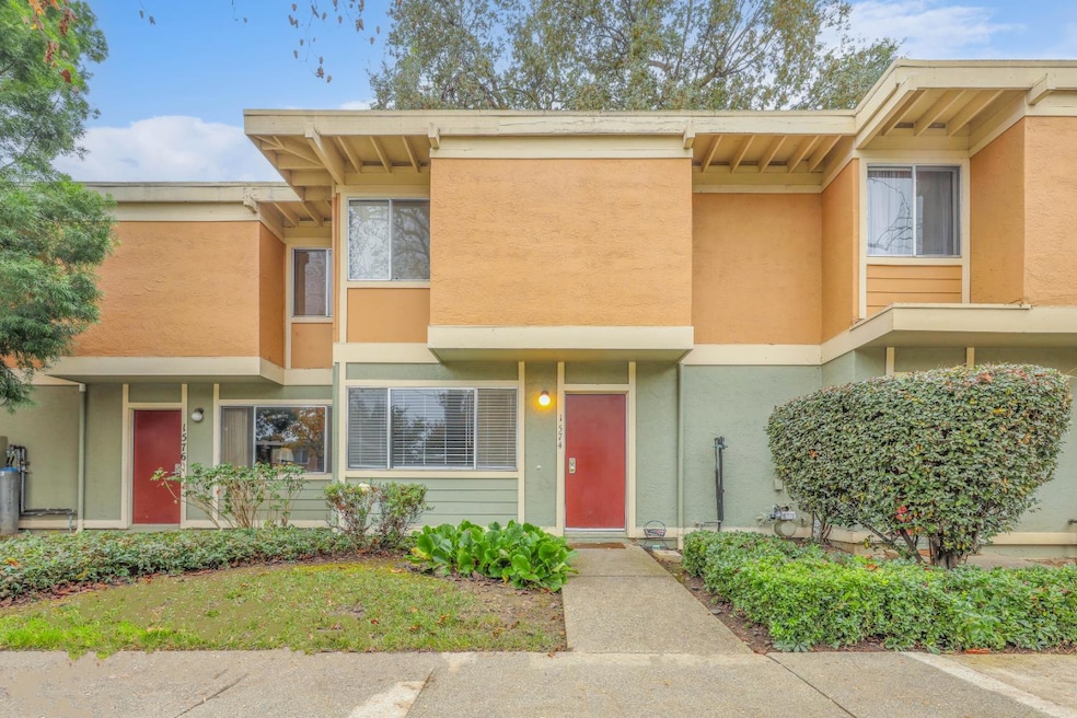 1574 Drake Dr unit 423, Davis, CA 95616 - photo 1