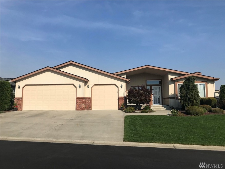 562 Sunday Dr, East Wenatchee, WA 98802 - photo 1