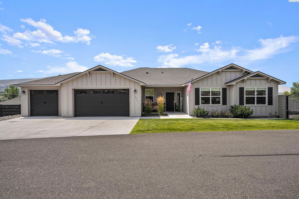 1015 Suncrest Trail, Richland, WA 99352 - photo 1