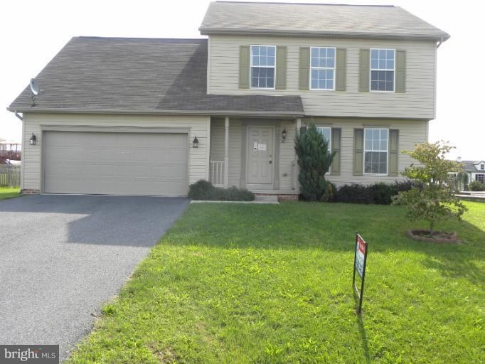 1332 Nighthawk Ln, Chambersburg, PA 17202 - photo 1
