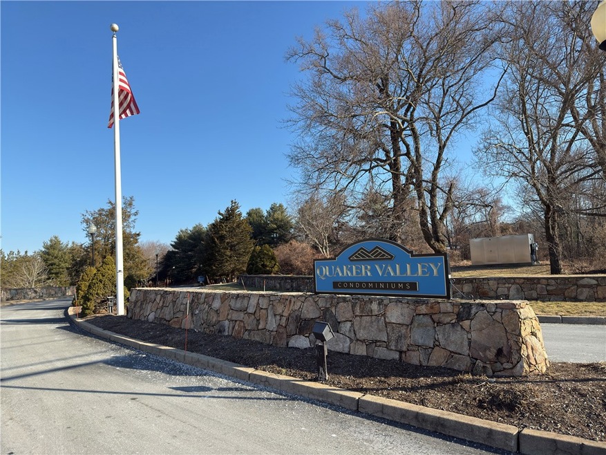 650 E Greenwich Ave unit 5-302, West Warwick, RI 02893 - photo 1