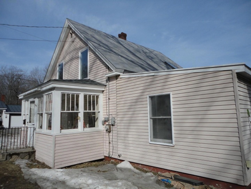 1 Front with sunny porch (Copy)