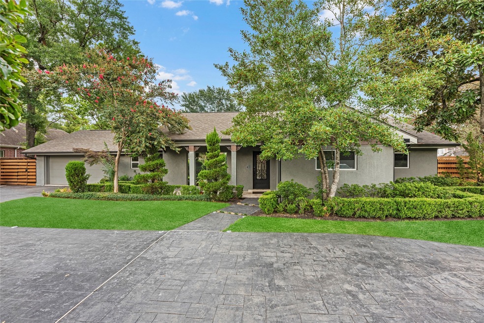 726 Bunker Hill Rd, Houston, TX 77024 - photo 1