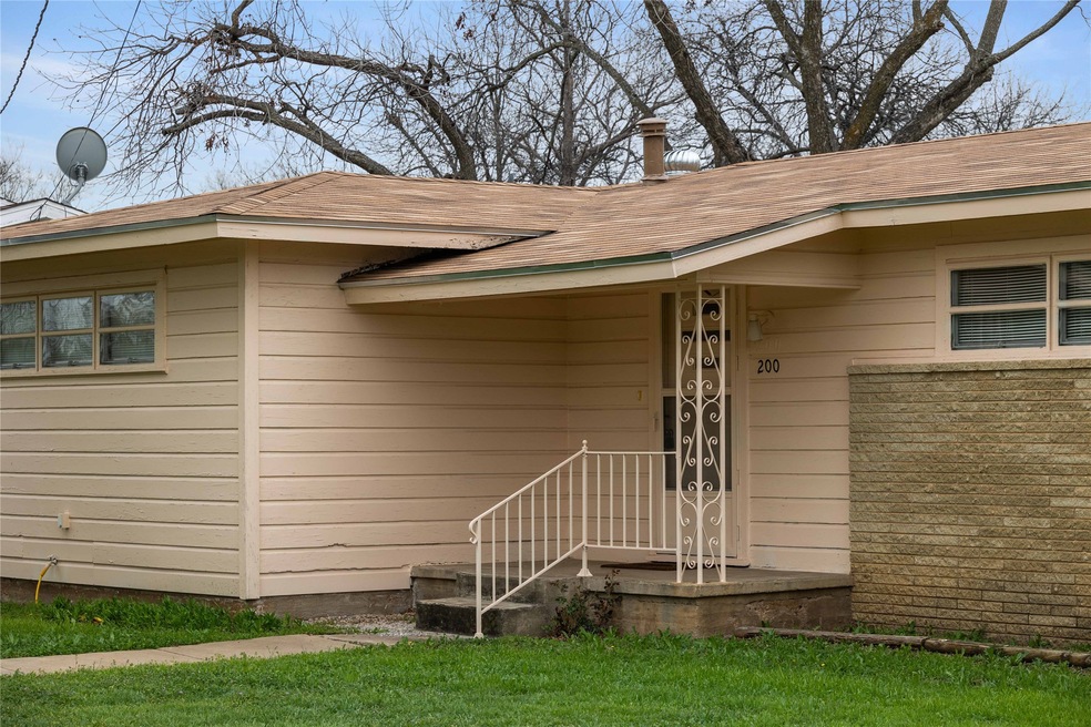 Under Contract $142,000 • Co-Listing Agent