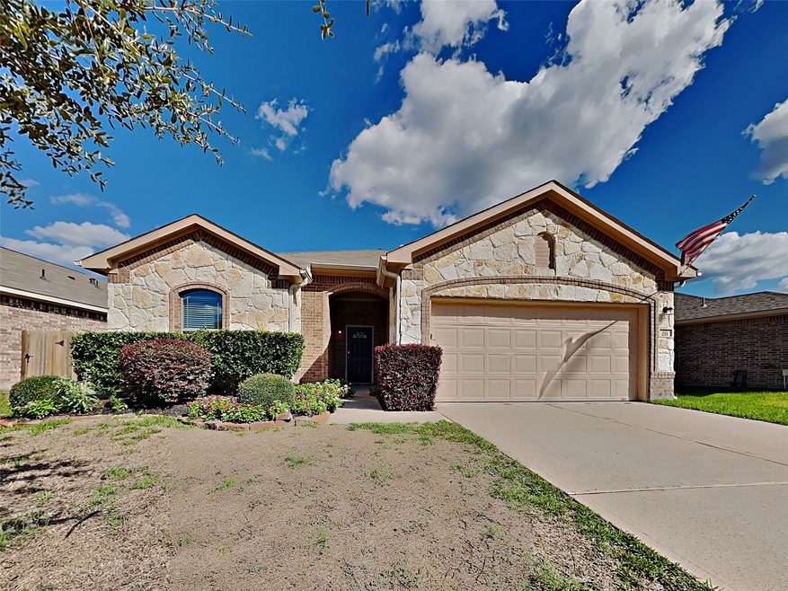 211 Country Crossing Cir, Magnolia, TX 77354 - photo 1