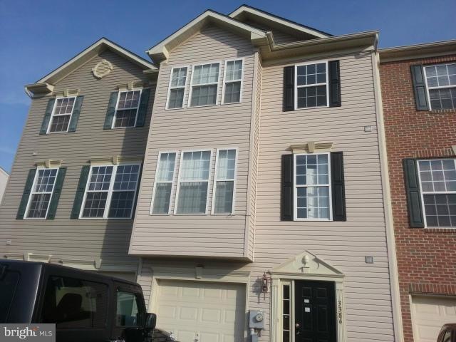 3386 Landmark Ct, Chambersburg, PA 17201 - photo 1